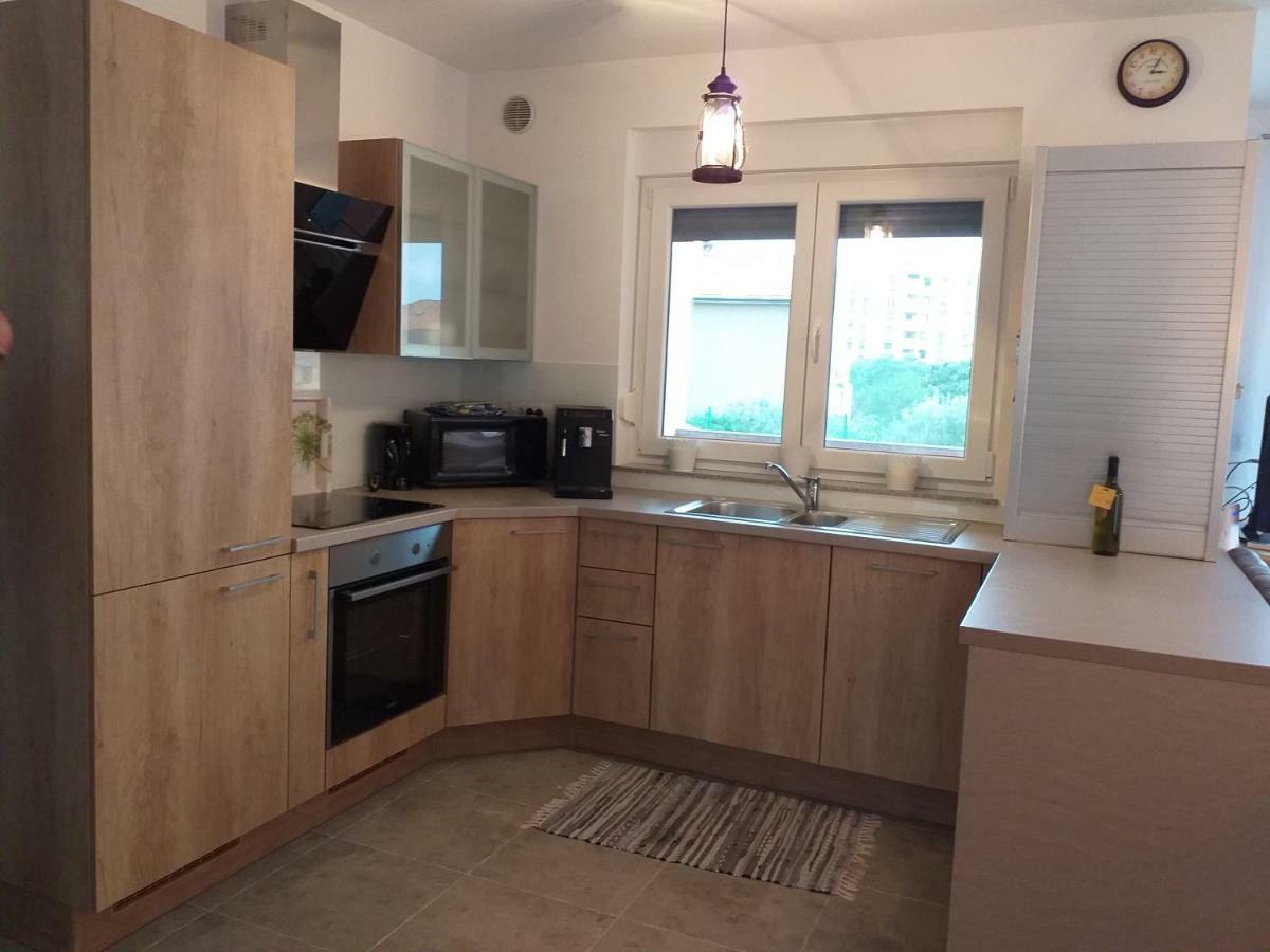 Apartman Leanton Pula Exterior photo